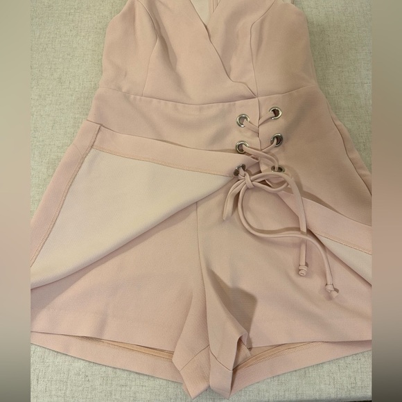 BCBGeneration Sleeveless Romper Size 8 - Picture 3 of 12